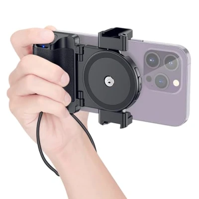 Abbildung von Kompakter Smartphone Griff mit Kabelloser Fernbedienung und Zwei Kaltschuhhalterungen, Kompatibel iPhone 16 15 14 13 12 11 Galaxy Pixel Mate 5590 mm breit für Vlog Video Foto (Schwarz)