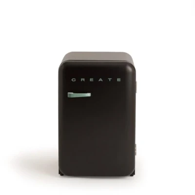 Abbildung von CREATE / RETRO FRIDGE 83.5 SAGE/Kühlschrank in Schwarz, Griff Salbeigrün 98W, niedriger Verbrauch, 2 Ablagen, Temperaturregler, Flaschenhalter, 56x54x84cm