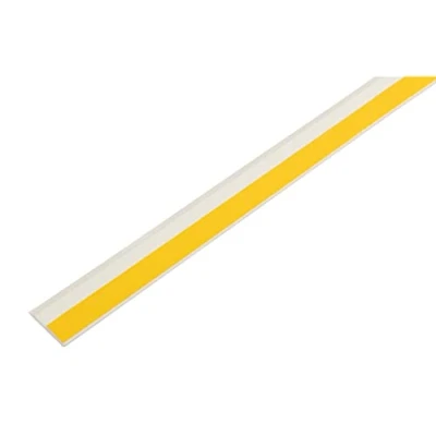 Abbildung von SCHELLENBERG Zierleiste PVC Flachleiste, selbstklebend, 1,5 m Länge, 3 cm Breite