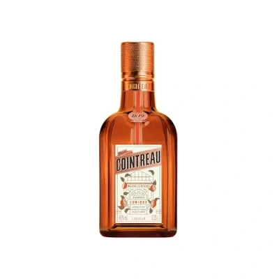 Abbildung von Cointreau Orangenlikör mit 40% vol. (1 x 0,35l) Der perfekte Likör für Cocktails aus 100% natürlichen Zutaten