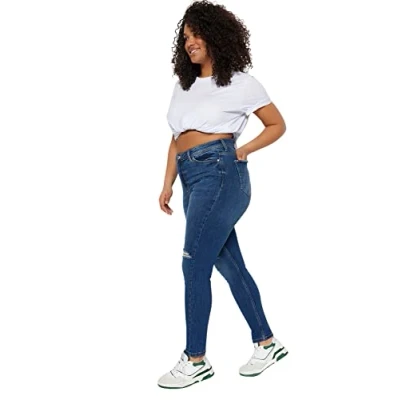 Abbildung von Trendyol Damen Gerade Hohe Taille Plus Size Jeans