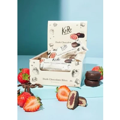 Abbildung von KoRo Bio Dark Chocolate Bites Strawberry 12 x 2 20 g mit fruchtiger Erdbeerfüllung Umhüllt dunkler Schokolade Vegan
