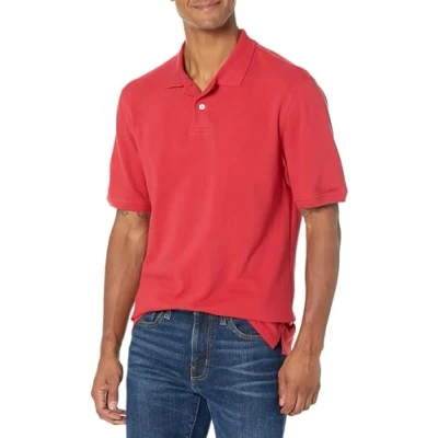 Abbildung von Amazon Essentials Herren Polohemd mit normaler Passform aus Baumwollpiqué (erhältlich in Big &amp; Tall), Rot, M