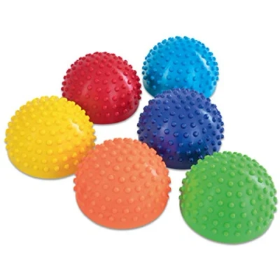 Abbildung von Betzold Sport Balancetrainer Regenbogen Balancier Igel, 6er Set Igelbälle Balancieren Kinder
