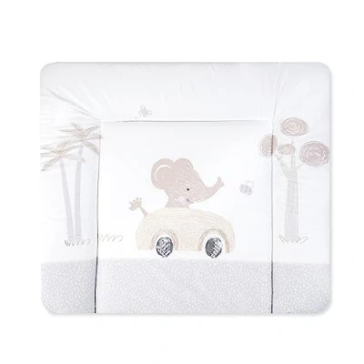 Abbildung von Julius Zöllner® Wickelauflage Softy 75x75 cm weiche Wickelunterlage Baby Wickeltischauflage Folie, wasserdicht &amp; abwischbar Made in Germany OEKO TEX Standard 100 Safaritour