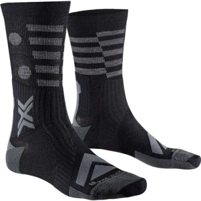 Abbildung von X Socks Gravel Perform Merino Crew Fahrradsocke Schwarz Unisex Grösse 39 41