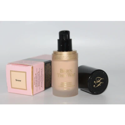 Abbildung von Too Faced BORN THIS WAY Foundation Foundation, Größe: 30 ml, Snow