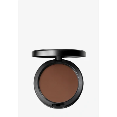 Abbildung von MAC Cosmetics Studio Fix Powder Plus Foundation NC60