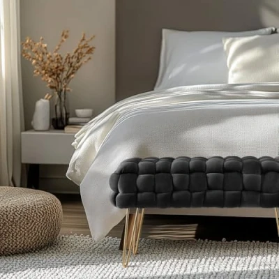 Abbildung von Zedelmaier Moderner Velvet SitzBank, Quadratisch Ottoman Fußhockermit goldfarbenen Metallbeinen, Gepolsterte SitzBank,Strick Samt Bank (Schwar, 70x38x41.5cm)