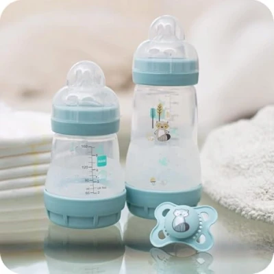 Abbildung von MAM Easy Start Colours of Nature Starter Selbststerilisierendes Anti Colic Set (Racoon), nicht glänzendes, mattes Finish Neugeborenes Flaschenset und Schnuller, Neugeborene Essentials