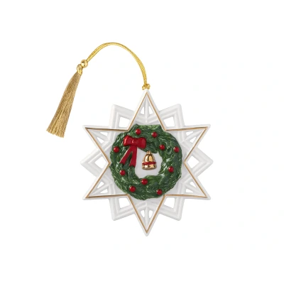 Abbildung von Villeroy &amp; Boch Christmas Classics Ornament Stern 10,5cm