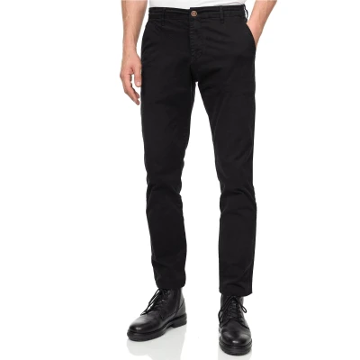 Abbildung von Rusty Neal Straight Jeans SETO im bequemen Fit Schnitt