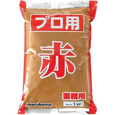 Abbildung von MARUKOME Puro Yo Aka dunkle Miso Suppenpaste aus Japan Ideal zum Herstellen von Misosuppe und Würzen dunklen Saucen Dressings 1 x kg