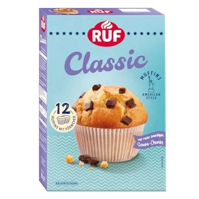 Abbildung von RUF Classic Muffins Backmischung, helle American Style mit Schoko Chunks, einfache Zubereitung, 12 Muffin Förmchen inklusive