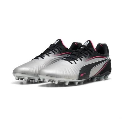 Abbildung von Puma KING Ultimate Fußballschuh Nocken, Größe: 40, Silver black sun struck white Schuhe