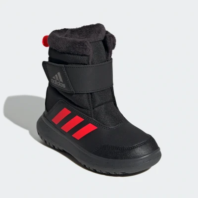 Abbildung von adidas Performance Winterplay Unisex Snowboot/Winterstiefel für Kinder, Größe: 33, Core black/solar red/iron metallic Schuhe