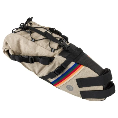 Abbildung von AGU Seat Pack Satteltasche Fahrrad, 10L Fahrradtasche Sattel für Bikepacking, Wasserabweisend, Reflektierend, Einfache Montage, 100% Recyceltes Polyester Vintage