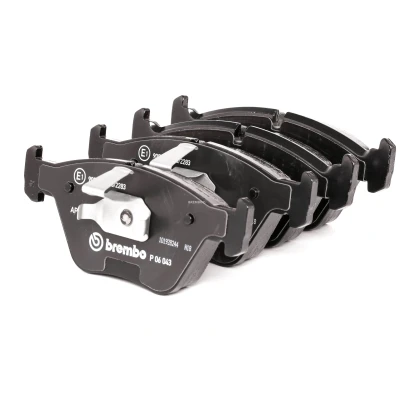 Abbildung von BREMBO P 06 043 Bremsbelagsatz für Verschleißwarnanzeiger vorbereitet mit Kolbenclip ohne Zubehör BMW: 3 Limousine, Coupe, Cabrio, ROVER: 75