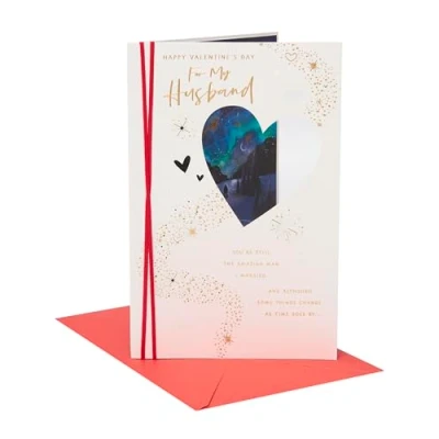 Abbildung von UK Greetings Valentinstagskarte für Ehemann schönes Design