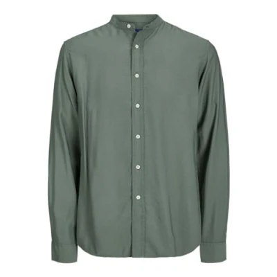 Abbildung von JACK&amp;JONES Herren JORMARSHALL Band Shirt LS Langarmhemd, Laurel Wreath, S