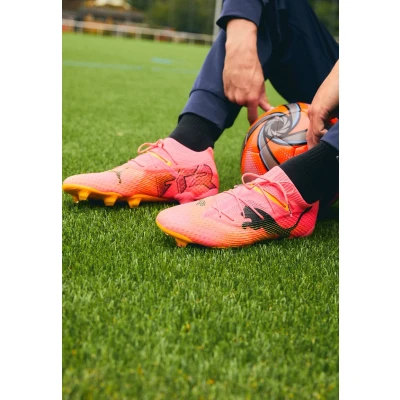 Abbildung von Puma Future 7 Ultimate FG/AG Fußballschuh Nocken, Herren, Größe: 43, Sunset glow/black/sun stream Schuhe