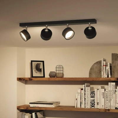 Abbildung von Philips Bracia 4 er LED Spots (22 W), vierflammige Wandspots mit warmweißem Licht, energiesparende Raumbeleuchtung langer Nutzlebensdauer, schwarz