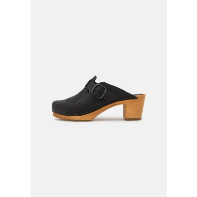 Abbildung von Sanita Wood Malulo Square Clog