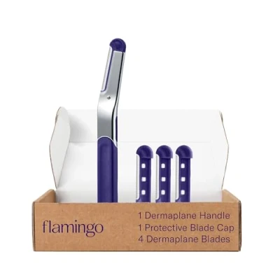 Abbildung von Flamingo Dermaplane Rasierer Set, enthält 1 Griff mit Klingenabdeckung und 4 nachfüllbaren Rasierern