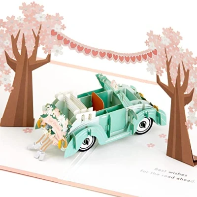 Abbildung von Hallmark Signature Paper Wonder Pop Up Hochzeitskarte (Oldtimer, Just Married) (5RZH1207)