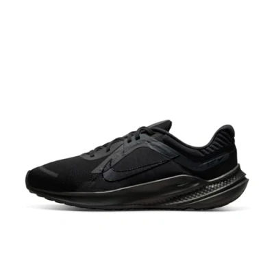 Abbildung von Nike Performance Quest 5 Laufschuh Neutral, Herren, Größe: 42, Black/dark smoke grey Schuhe