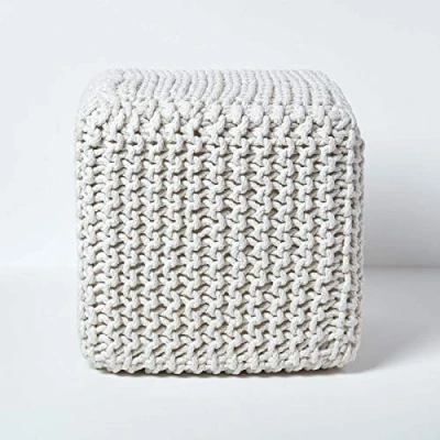 Abbildung von Homescapes gestrickter Sitzhocker Sitzwürfel weiß, Strick Sitzpuff 35 x cm, Strickhocker mit grob gestricktem Bezug aus 100% Baumwolle, Füllung Polystyrol, Natur