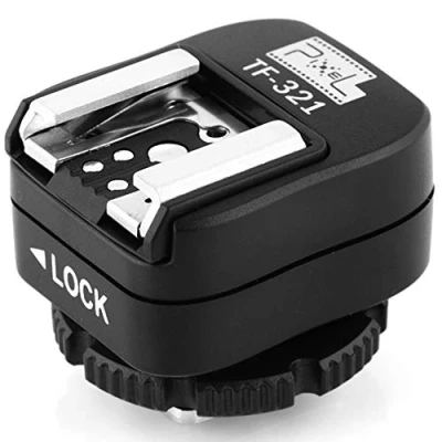 Abbildung von Pixel TF 321 E TTL Blitzschuh Adapter mit extra PC Sync Port für Canon DSLRs und Blitzgeräte