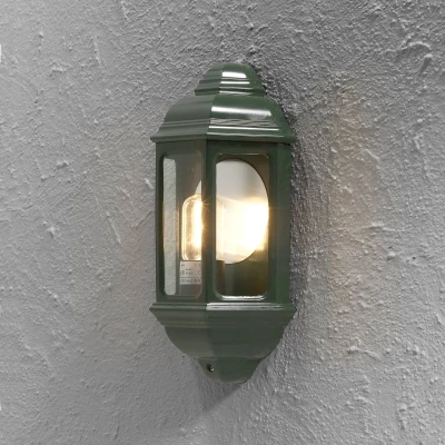 Abbildung von Konstsmide Cagliari 7011 600 Wandleuchte / B: 18cm T: 10cm H: 36cm 1x100W IP43 lackiertes Aluminium grün