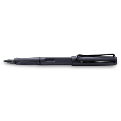 Abbildung von Lamy safari steel black Füller Füllhalter mit ergonomischem Griff &amp; polierter Stahlfeder in Strichbreite F robuster ASA Kunststoff inkl. Tintenpatrone T 10 blau Rechtshänder