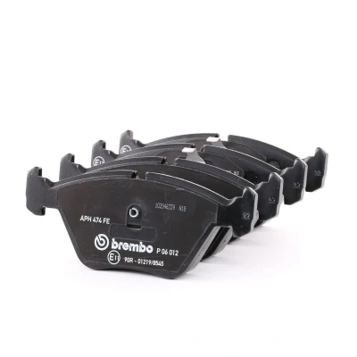 Abbildung von BREMBO P 06 012 Bremsbelagsatz für Verschleißwarnanzeiger vorbereitet mit Kolbenclip ohne Zubehör BMW: 5 Limousine, 7, Touring