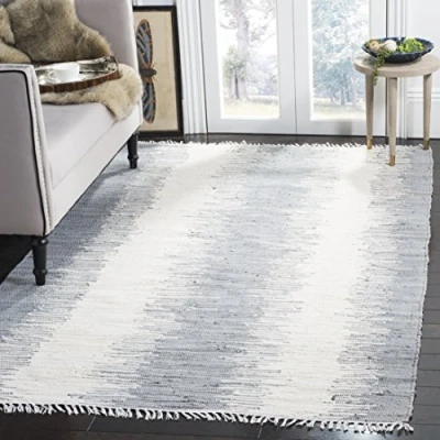 Abbildung von SAFAVIEH Modern Teppich für Wohnzimmer, Esszimmer, Schlafzimmer Montauk Collection, Kurzer Flor, Grau, 152 X 244 cm