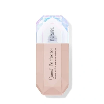 Abbildung von Physicians Formula Mineral Wear Diamond Perfector BB Cream, Getönte Feuchtigkeitscreme mit Diamantextrakt und Vitamin E, Leichte Deckkraft, Leuchtendes Finish, Light to Medium