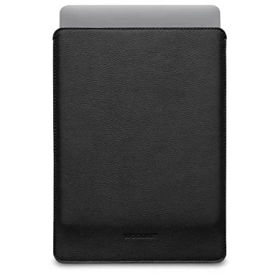 Abbildung von WOOLNUT lederhülle für MacBook Air 15 Laden in der Hülle Vollnarbenleder, Innenseite aus Wollfilz perfekte Passform skandinavisches Design, kompatibel mit Apple Zoll Schwarz