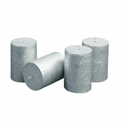 Abbildung von Loberon Kerze 4er Set Virrans, Handgearbeitete Echtwachskerzen, Durchgefärbt, Lange Brenndauer, Adventskerzen, Adventskranz, Stumpenkerzen, Paraffinwachs, Silber