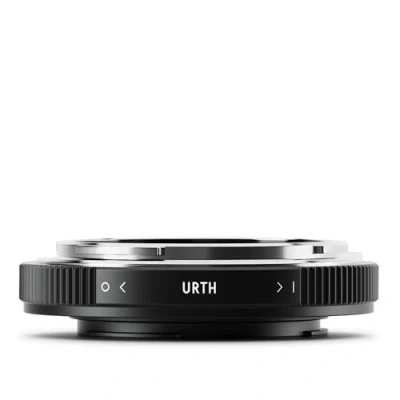 Abbildung von Urth Objektivadapter: Kompatibel mit Canon FD Objektiv und Nikon F Kameragehäuse (mit optischem Glaselement)