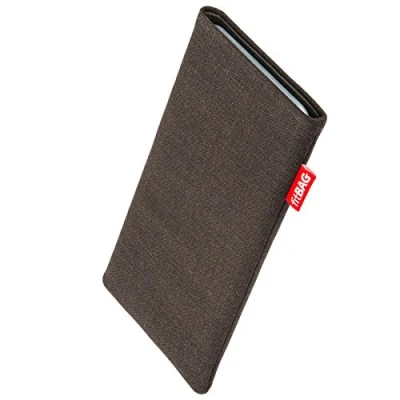 Abbildung von fitBAG Jive Braun Handytasche für Apple iPhone 12 Mini/iPhone 13 Mini Tasche aus Textil Stoff mit Microfaserinnenfutter Hülle Reinigungsfunktion Made in Germany