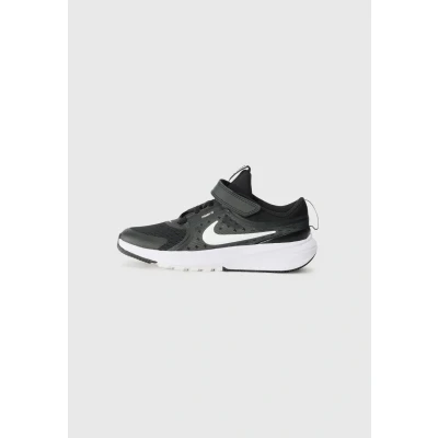 Abbildung von Nike Performance STAR Runner 5 Unisex Laufschuh Straße für Kinder, Größe: 31, Black/white Schuhe