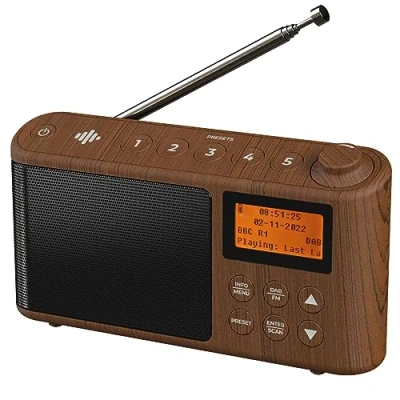 Abbildung von i box DAB/DAB Plus/FM Radio, Klein Digitalradio Tragbares Batteriebetrieben, Mini Radio Digital Akku &amp; Netzbetrieb Kofferradio, USB Ladekabel (Holzeffekt)