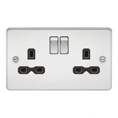 Abbildung von Knightsbridge FPR9000PC Schaltersteckdose, flache Blende, 13 A, 2 G, DP, poliertes Chrom mit schwarzem Einsatz