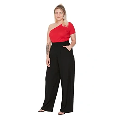 Abbildung von Trendyol Damen Gerade Weites Bein Normale Taille Hosen in Plus Size