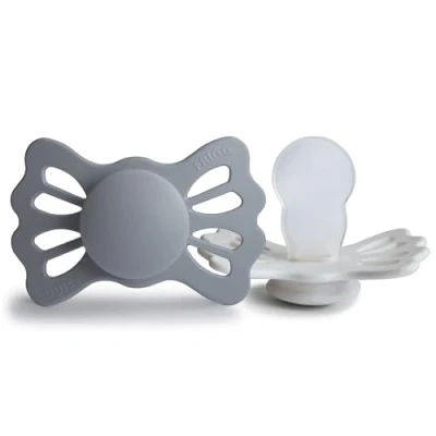 Abbildung von FRIGG Lucky Silikon Schnuller Symmetrischer 2er Pack BPA frei Hergestellt in Dänemark Great Gray/Silver Gray Größe 2 (6 18 Monate)