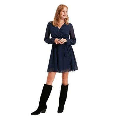 Abbildung von Trendyol Women&#039;s TWOAW20EL0789 Dress, Navy Blue, 34