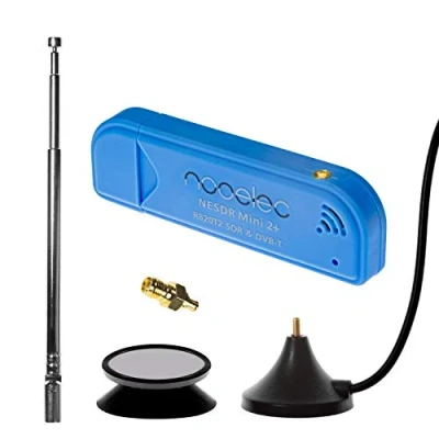 Abbildung von Nooelec NESDR Mini 2+ 0,5 PPM TCXO RTL SDR &amp; ADS B USB Empfänger Set mit Antenne, Halterung und SMA Adapter. RTL2832U R820T2 Tuner. Kostengünstiges Software Defined Radio für Windows, Mac OS Linux