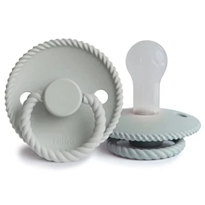 Abbildung von FRIGG Rope Silikon Schnuller 2 Packung Symmetrischer Sauger in Kirschform BPA frei Hergestellt Dänemark (French Gray/Silver Gray, Größe (6 18 Monate))