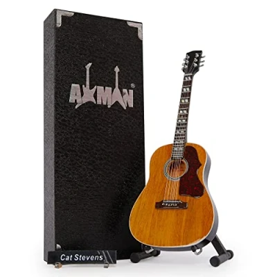 Abbildung von Cat Stevens Miniatur Gitarren Nachbildung, Musikgeschenke, handgefertigt, Ornament, Maßstab 1/4, inklusive Displaybox, Namensschild und Gitarrenständer
